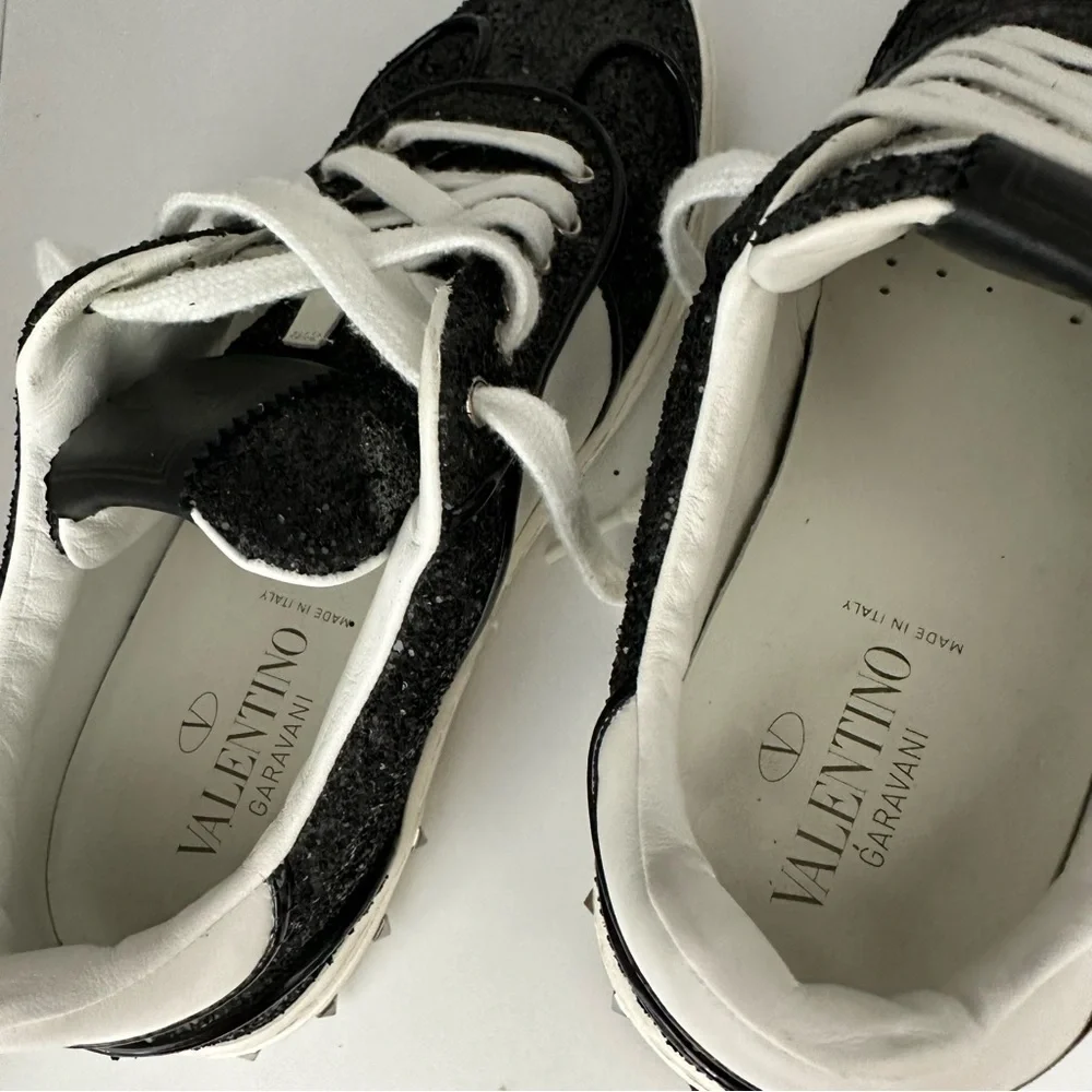 EUC Valentino Garavani Glitter Rockstud Lace Up Sneakers BLACK 37.5 FLY CREW - Picture 11 of 13